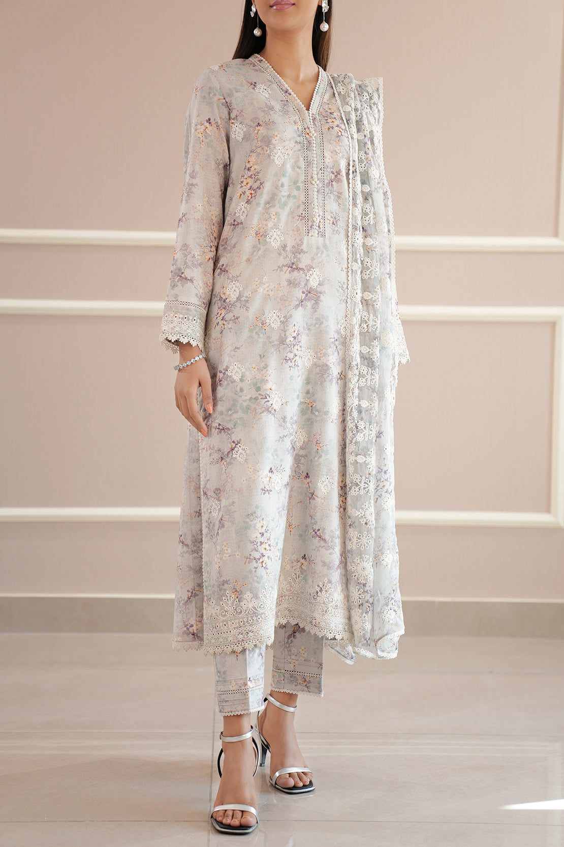 Unstitched Embroidered Self Jacquard 3 Piece With Chiffon Dupatta