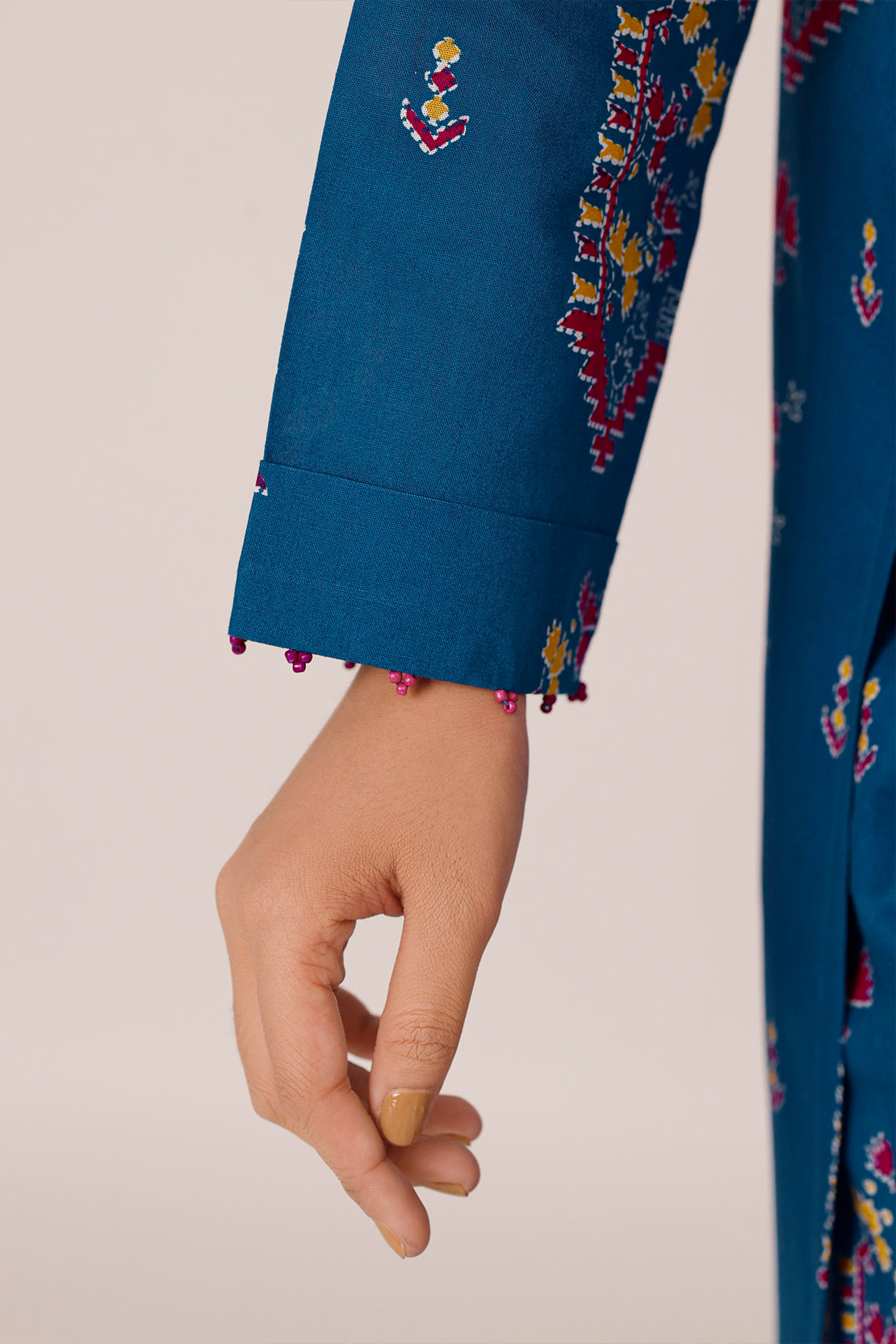 Unstitched Printed Lawn 2 Piece (Shirt/Trouser)