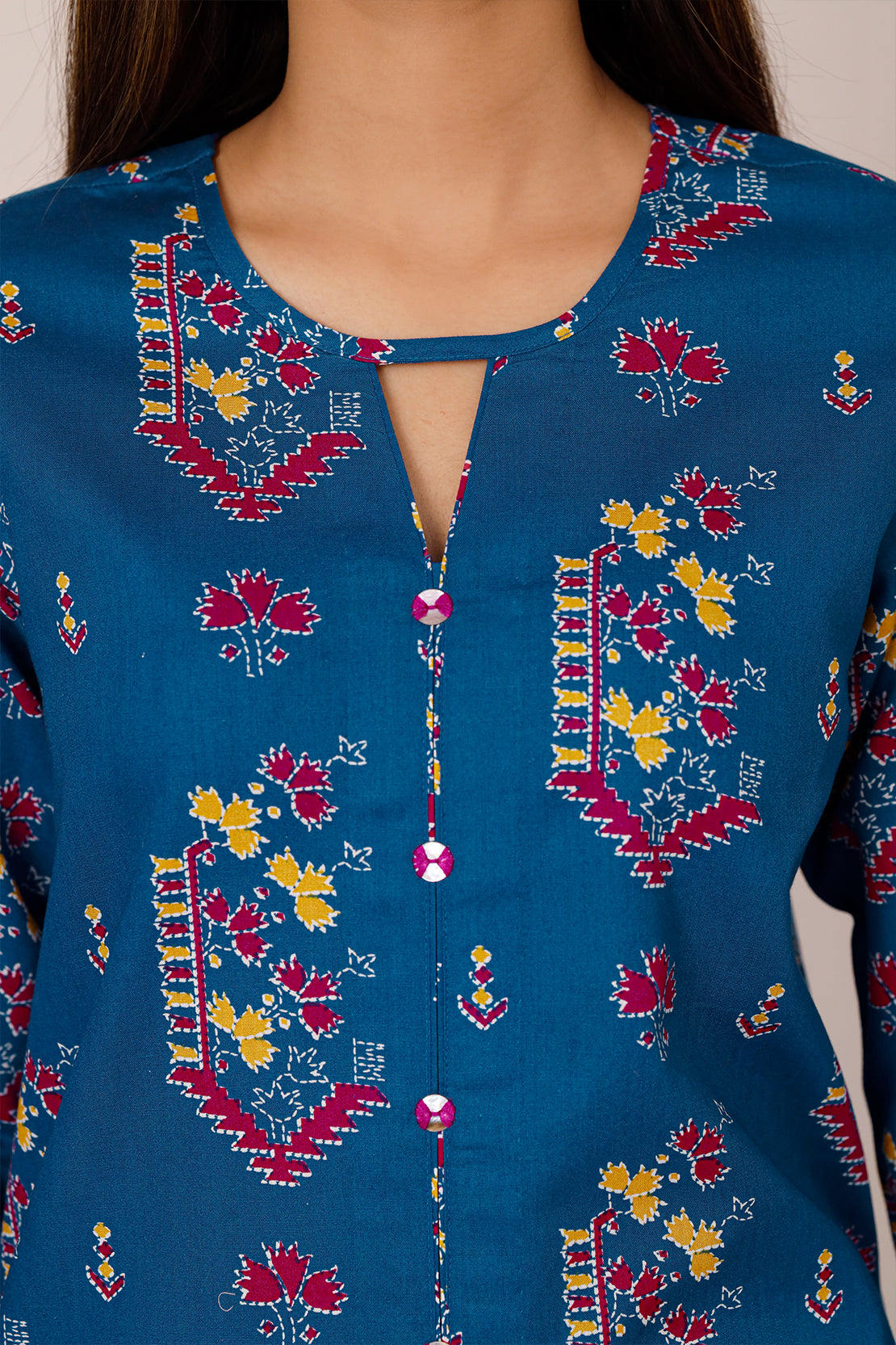 Unstitched Printed Lawn 2 Piece (Shirt/Trouser)