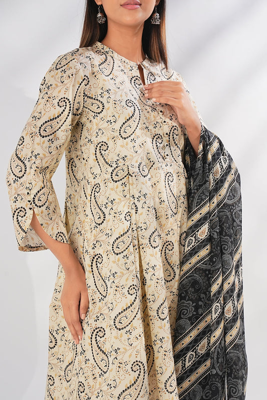 Unstitched Printed Lawn 3 Piece