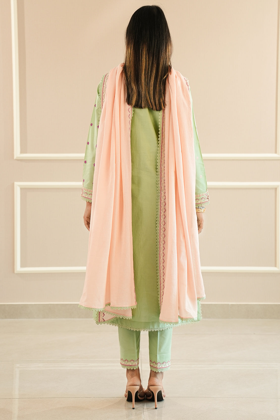 Unstitched Embroidered Cambric 3 Piece With Chiffon Dupatta