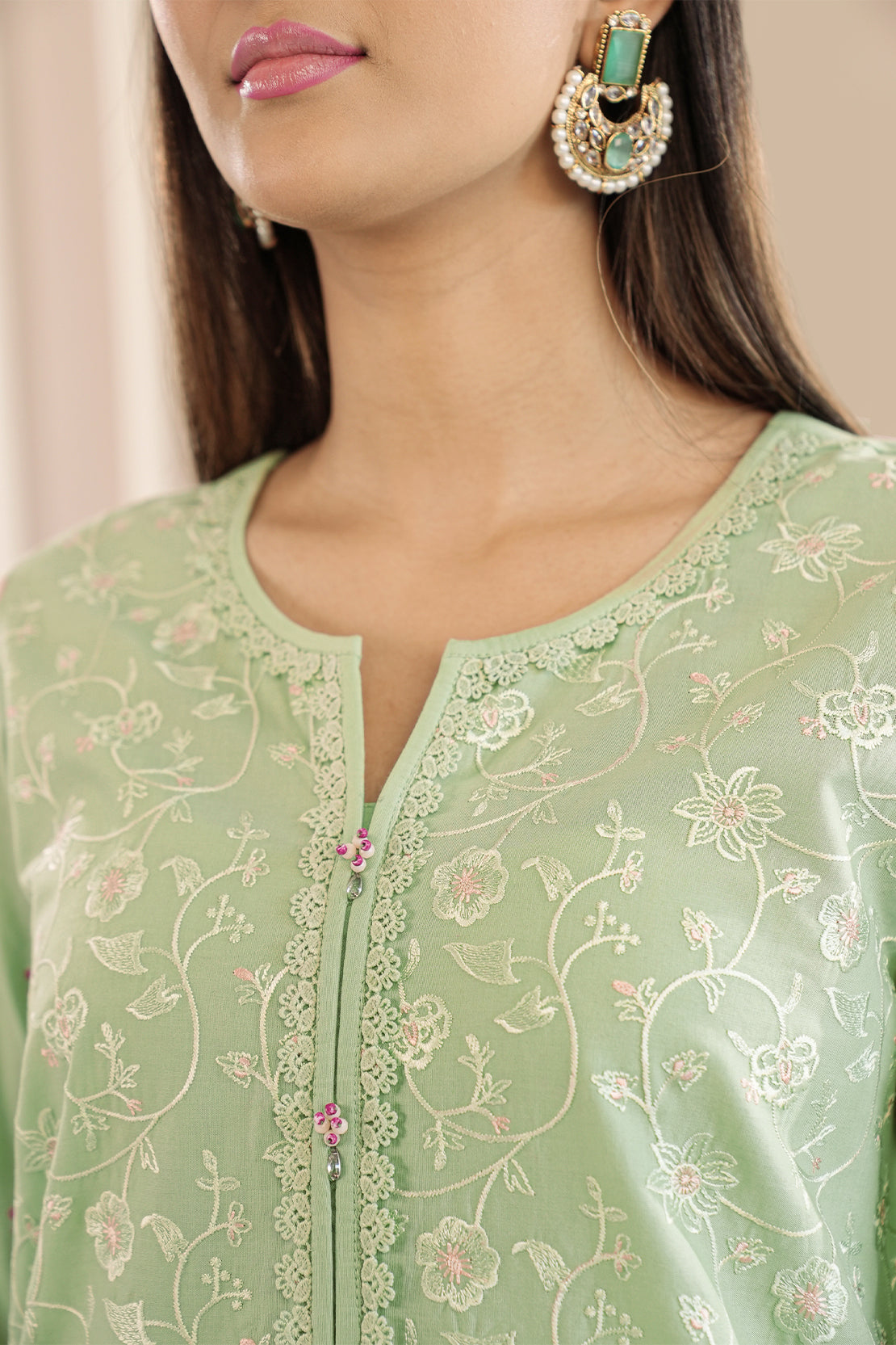 Unstitched Embroidered Cambric 3 Piece With Chiffon Dupatta